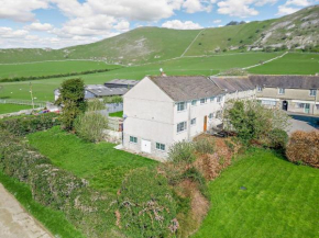 5 Bed in Dovedale 90574